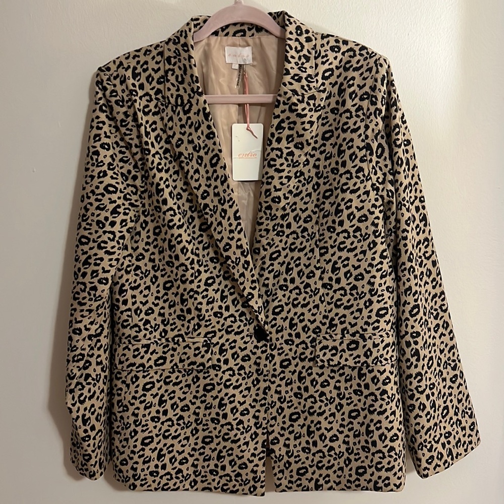 entro Leopard Print Blazer in Tan and Black